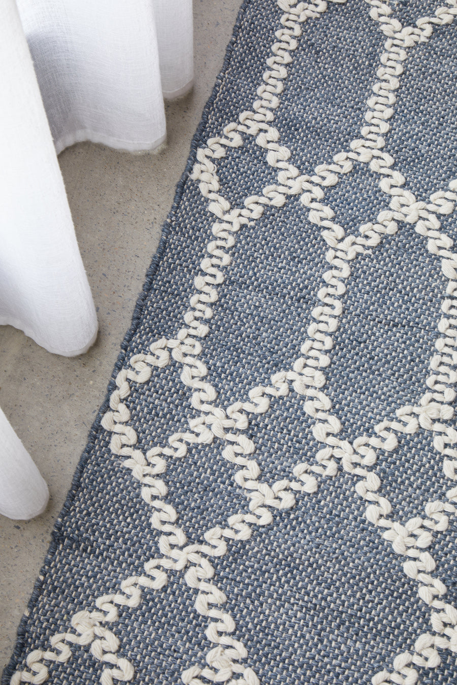 Nellie Tribal Blue & Ivory Rug