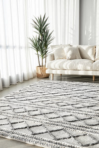 Thumbnail for Fallon Tribal Diamond Pattern Grey & White Hand Woven Wool Rug