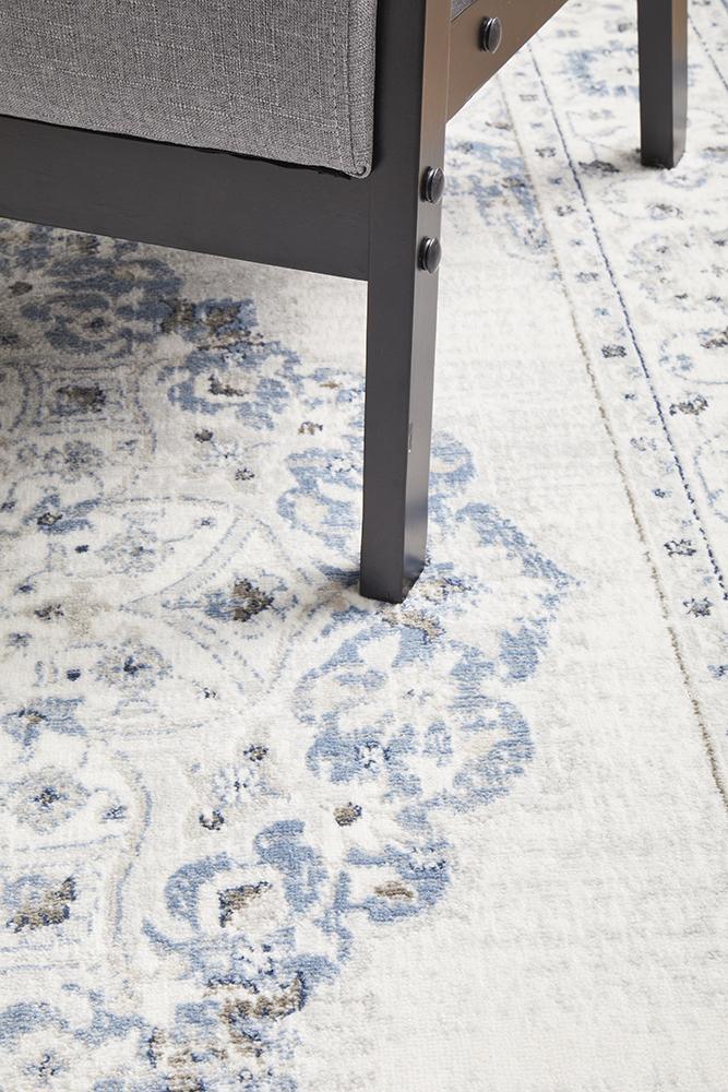Emily Traditional Blue & White Floral Pattern Rug
