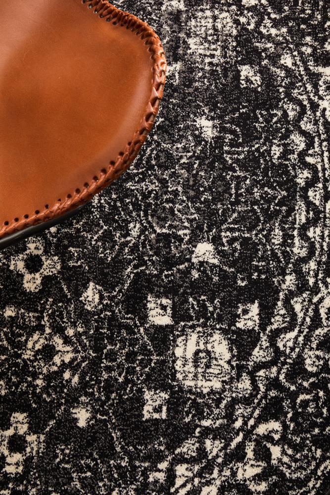 Chantel Transitional Charcoal Monochrome Round Rug