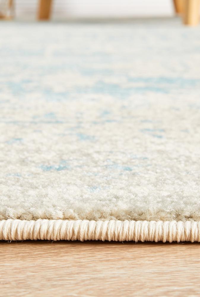 Carli Transitional Blue & White Distressed Rug