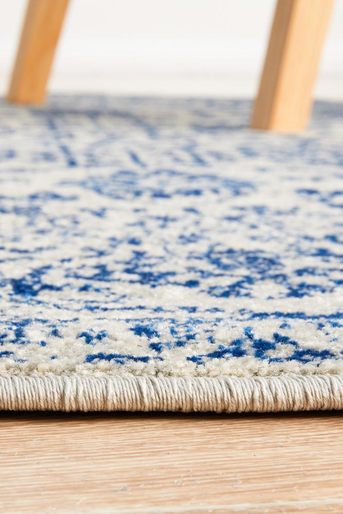 Rayna Transitional Blue & White Round Rug