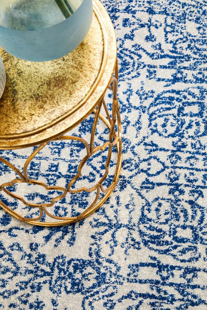 Rayna Transitional Blue & White Round Rug