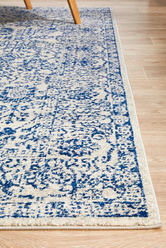 Rayna Transitional Blue & White Rug
