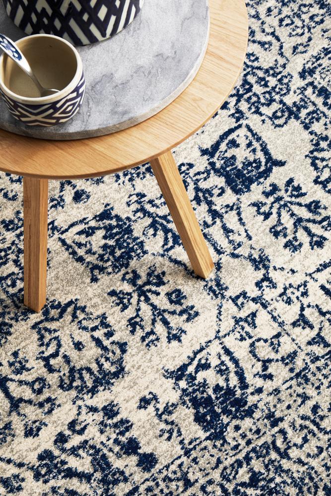 Rayna Transitional Blue & White Rug