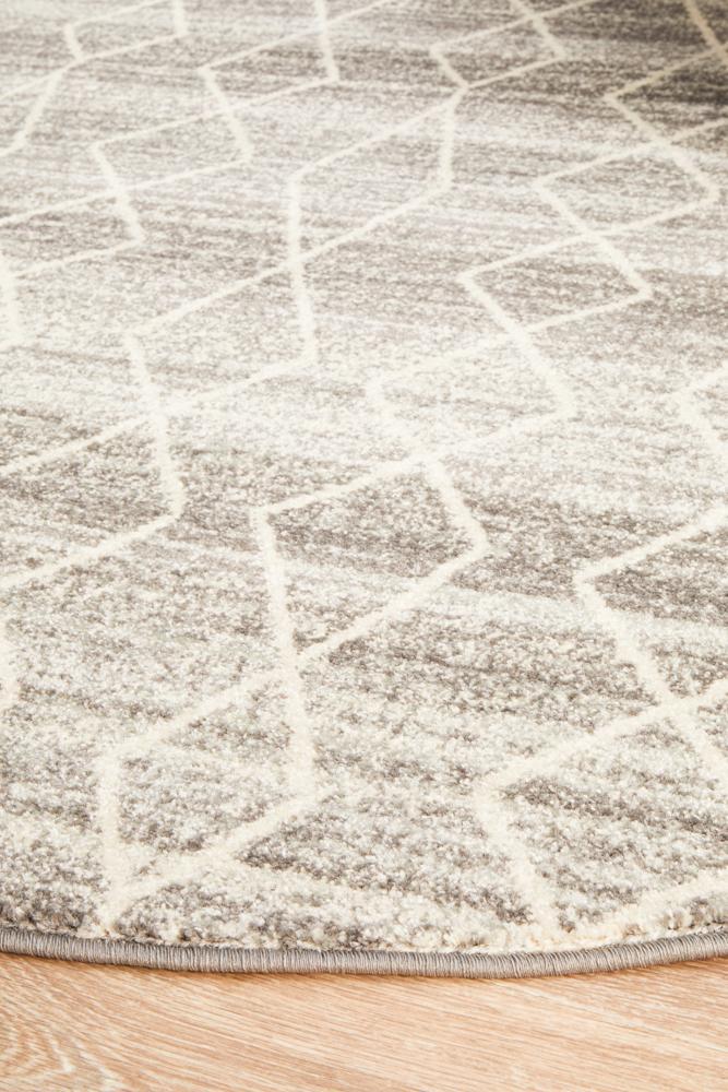 Talia Geometric Grey & White Diamond Pattern Round Rug