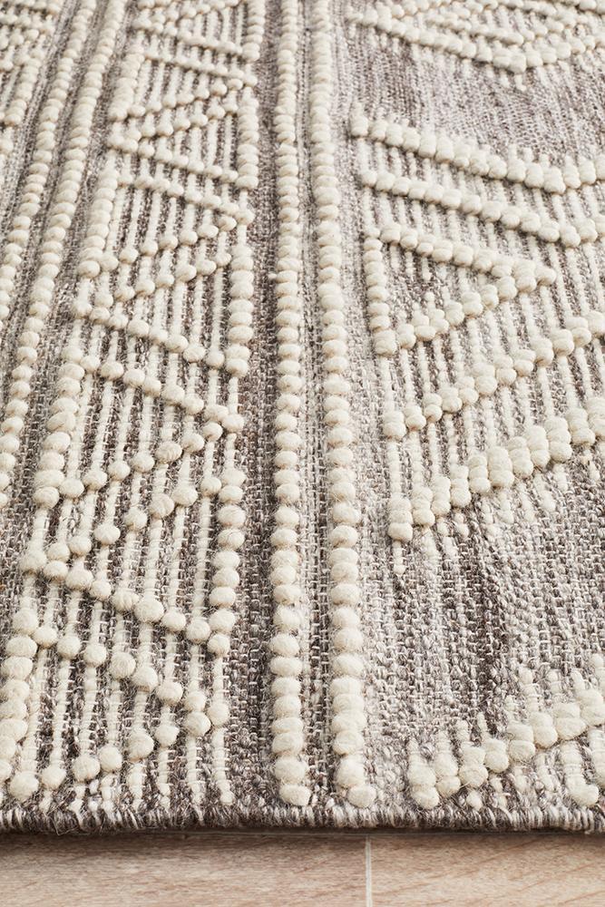 Zena Tribal Light Grey & White Wool Rug