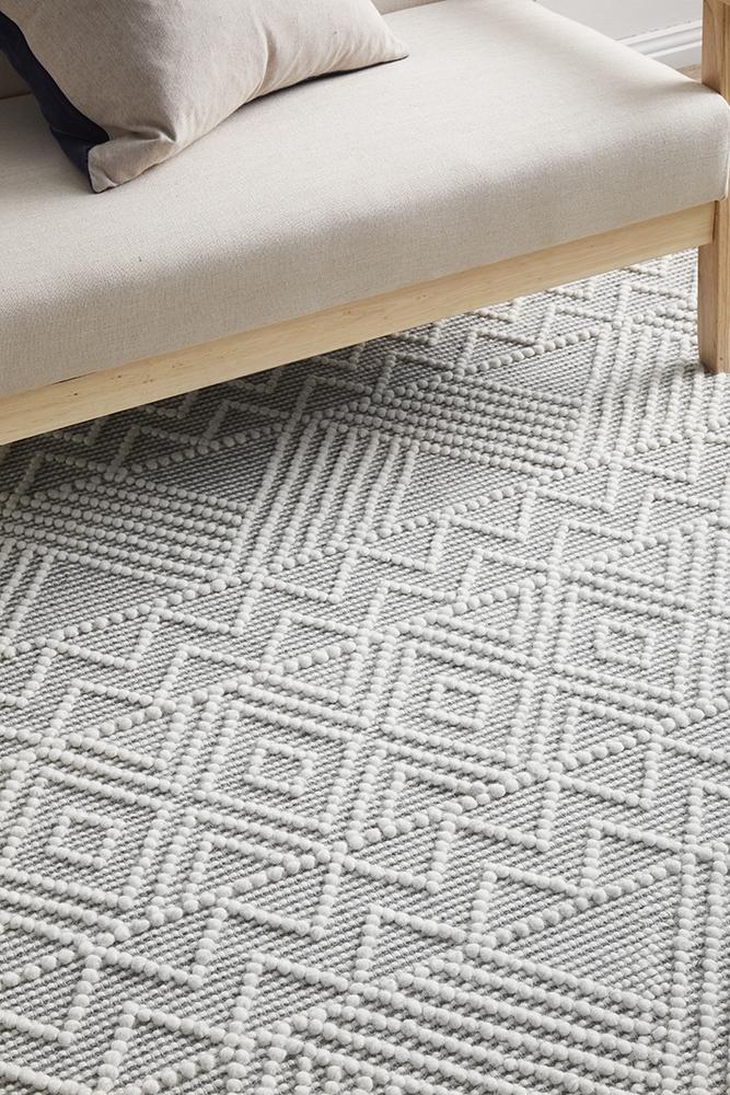 Katie Modern Ivory & Grey Tribal Pattern Flatwoven Wool Rug