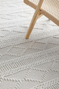 Thumbnail for Zoey Modern Ivory Tribal Pattern Flatwoven Wool Rug
