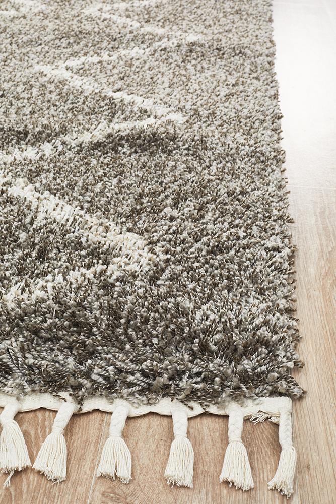 Aliyah Modern Grey & White Fringed Rug