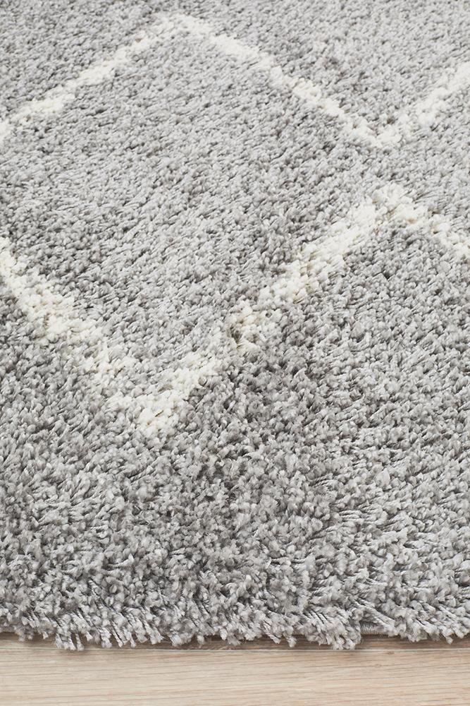 Aliyah Modern Light Grey & White Fringed Rug