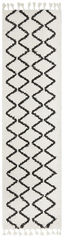 Aliyah Modern White & Black Fringed Rug