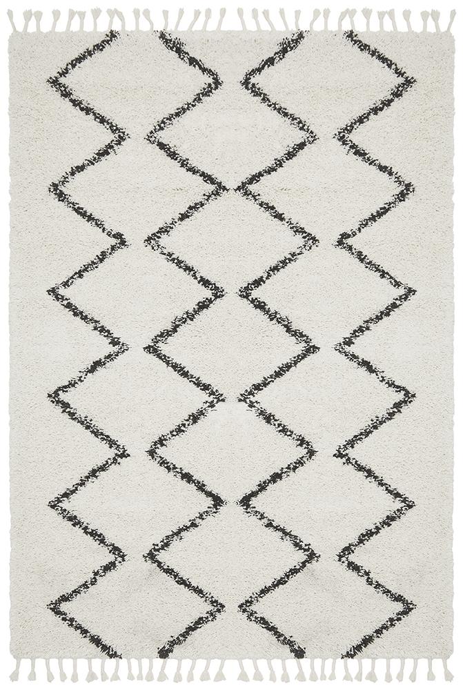 Aliyah Modern White & Black Fringed Rug