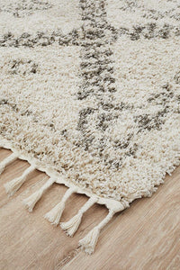 Thumbnail for Chaima Modern Fringed White & Grey Rug
