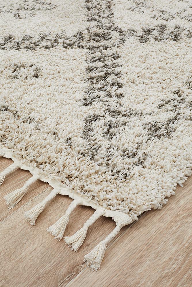 Chaima Modern Fringed White & Grey Rug