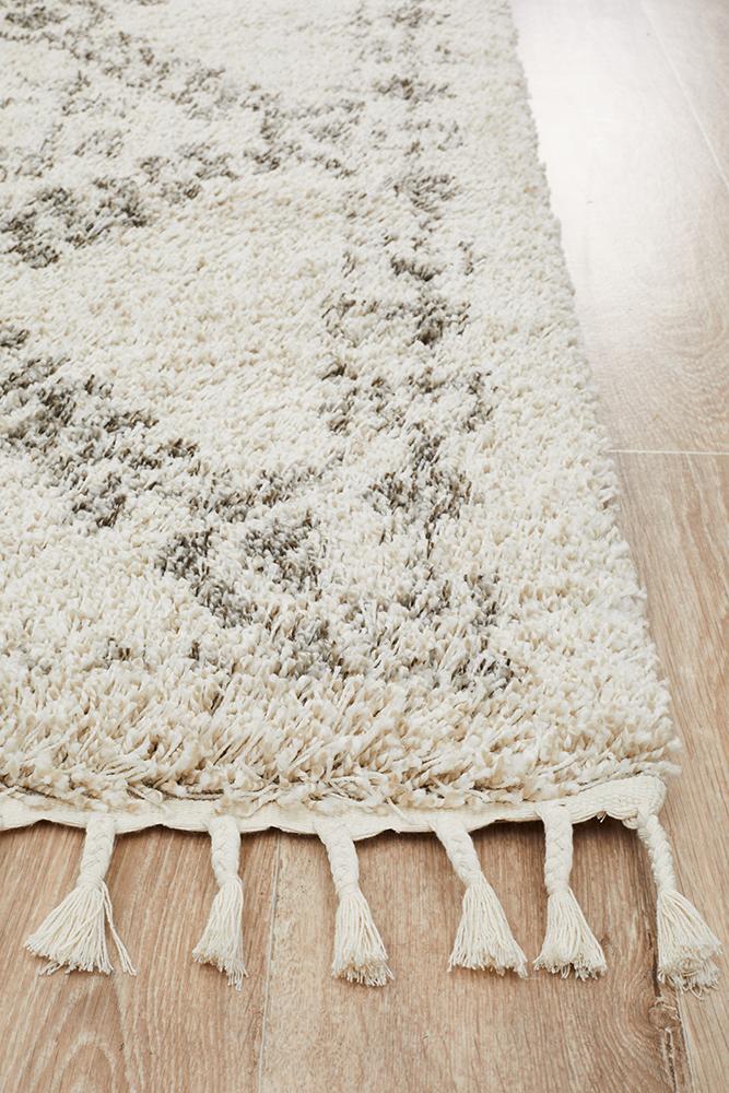 Chaima Modern Fringed White & Grey Rug