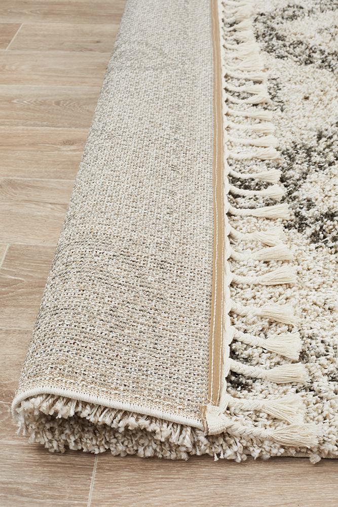 Chaima Modern Fringed White & Grey Rug