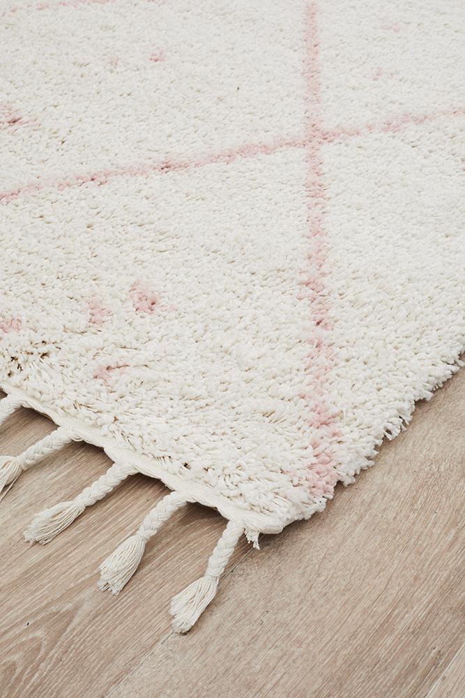 Nahla Modern Fringed White & Pink Rug 