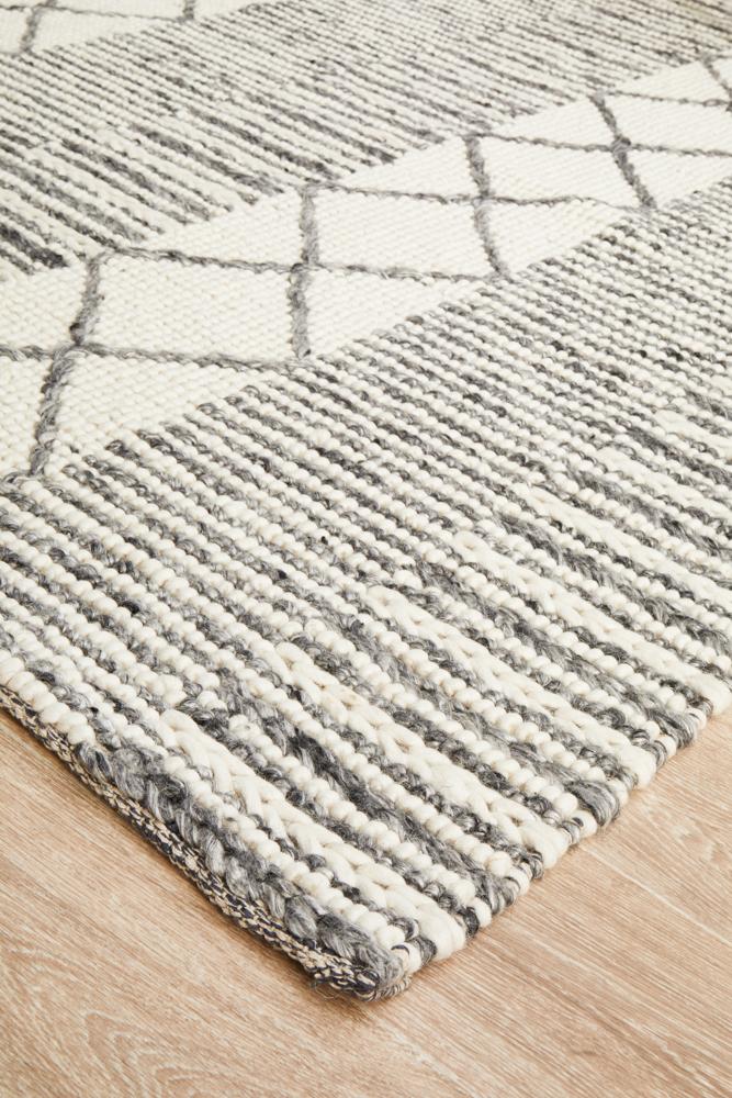Vivika Scandi White & Grey Patterned Flatweave Felted Wool Rug
