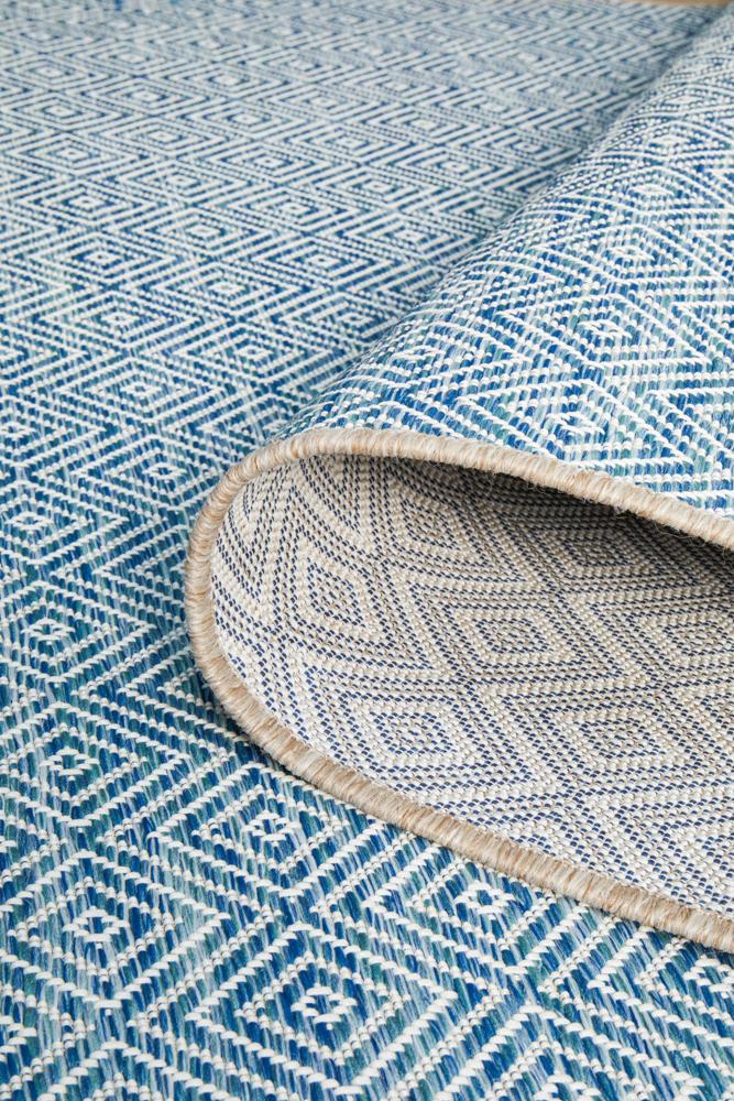 Milly Outdoor Blue & White Diamond Pattern Rug