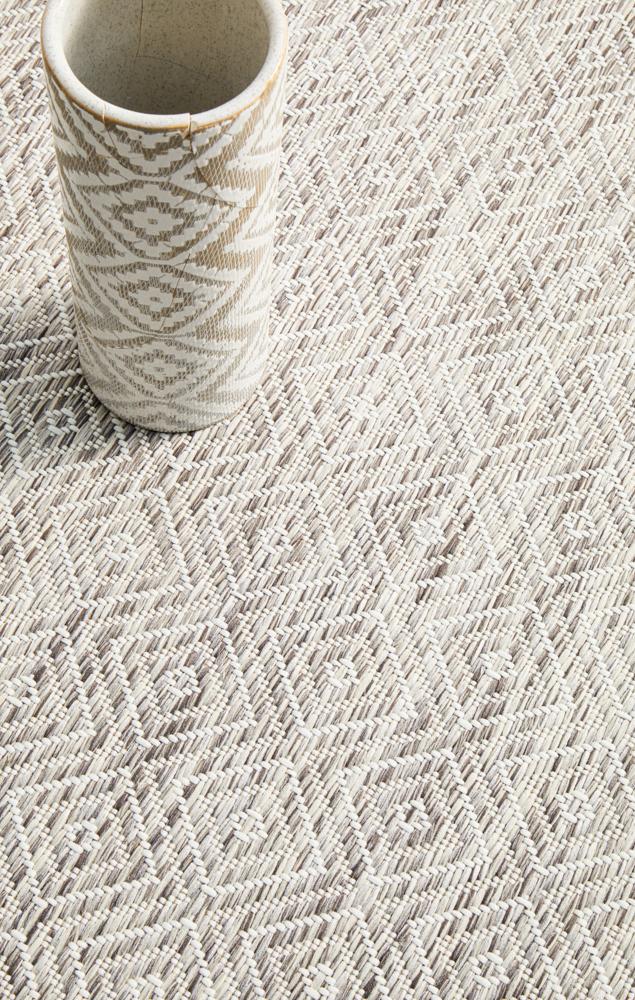 Milly Outdoor Natural & White Diamond Pattern Rug
