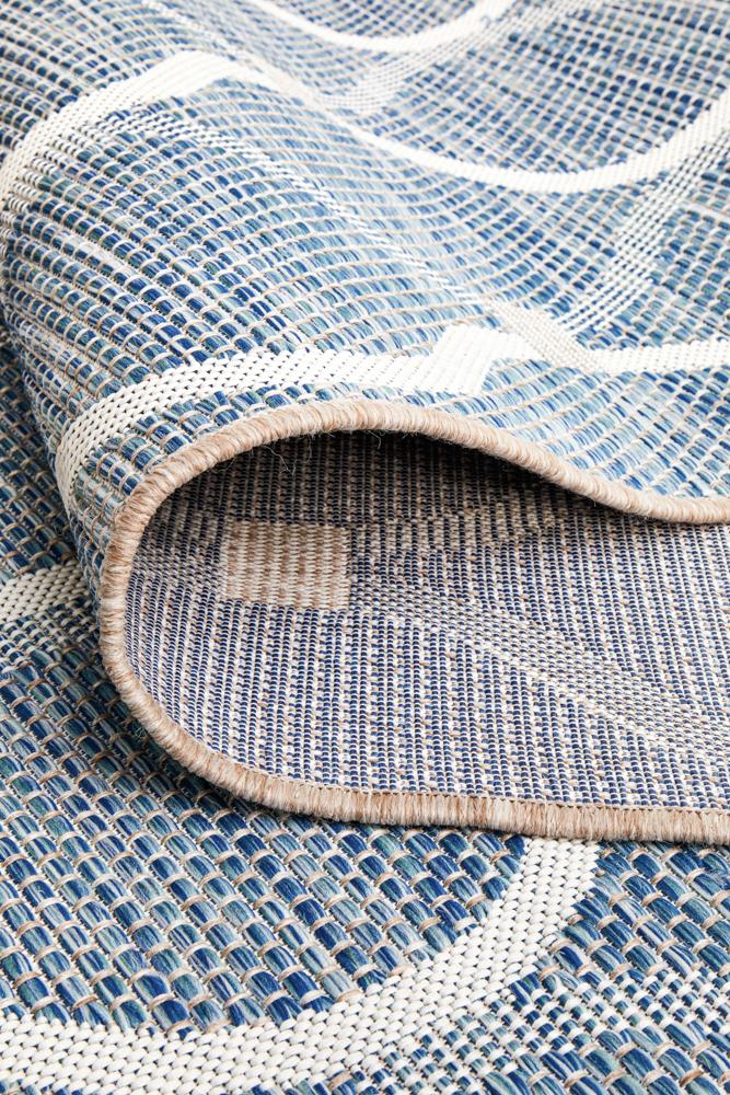 Lola Outdoor Blue & White Patterned Rug