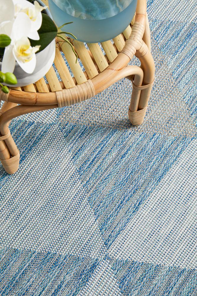 Miles Outdoor Blue & White Geometric Pattern Rug