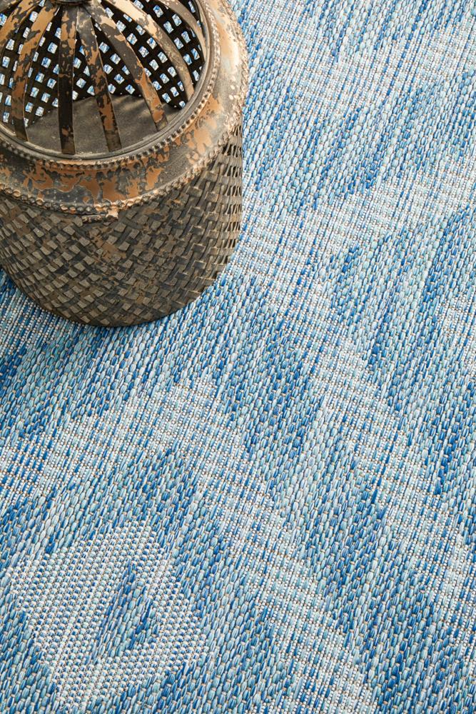 Tera Outdoor Blue & White Diamond Pattern Rug