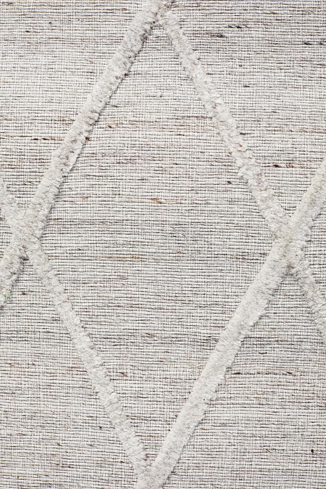 Nevaeh Grey Diamond Pattern Modern Hand Tufted Rug
